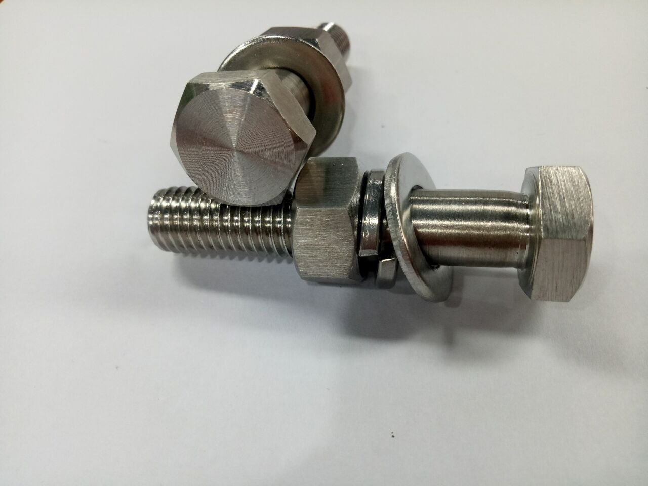 Hastelloy C2000 Fasteners Manufacturers Exporters Suppliers Stockists